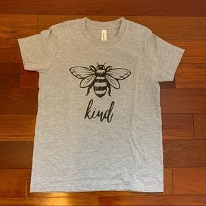 Bee kind / Be kind t-shirt, kids size 8 - 10, brand new!